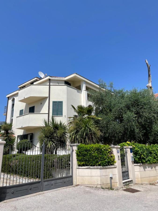 Seaside Apartments Kaštela エクステリア 写真